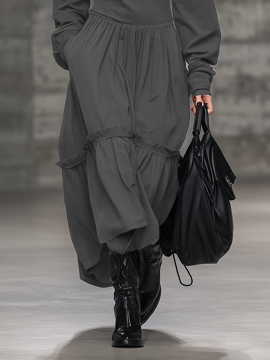 Robe Maxi Grise à Col Roulé et Volants - Élégance Sportive Décontractée