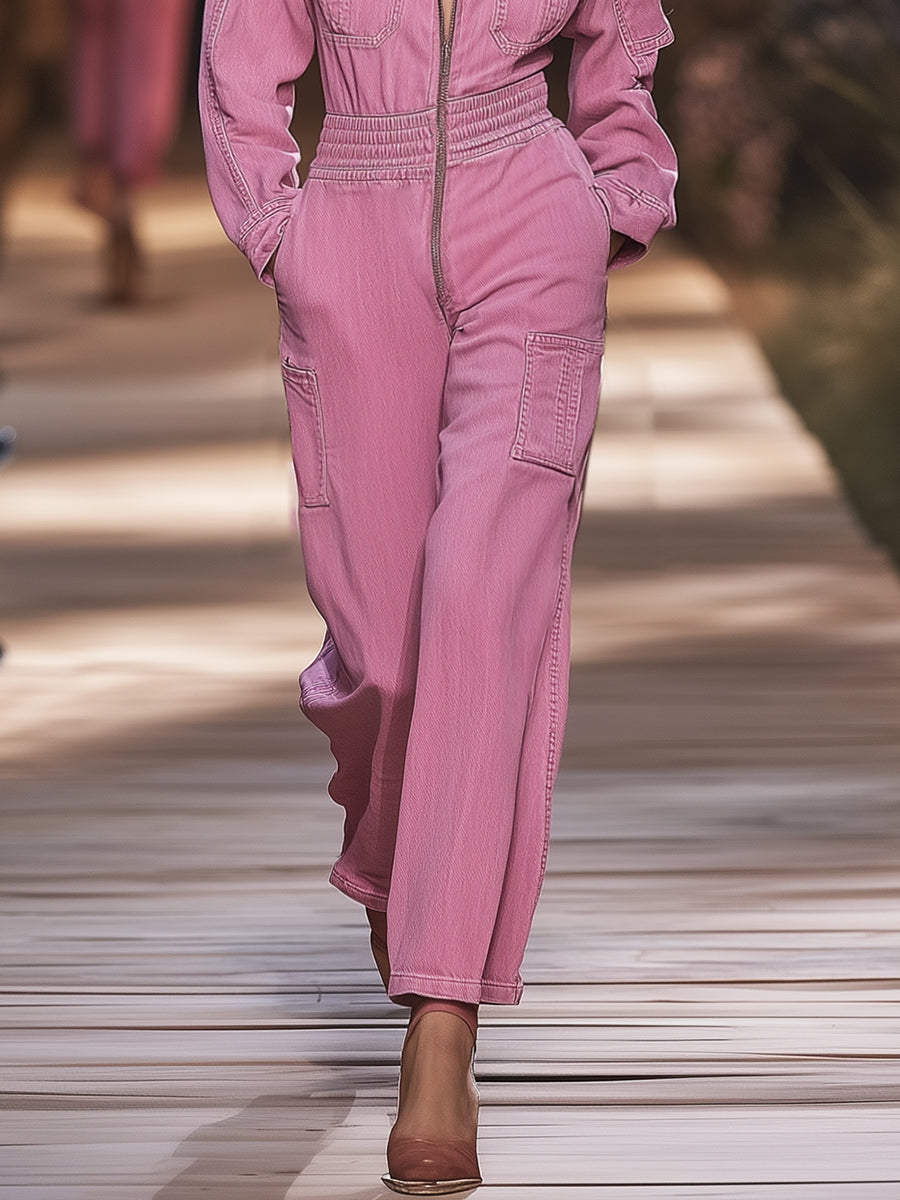 Combinaison en Denim Rose avec Poches Multiples et Fermeture Éclair au Style Rétro