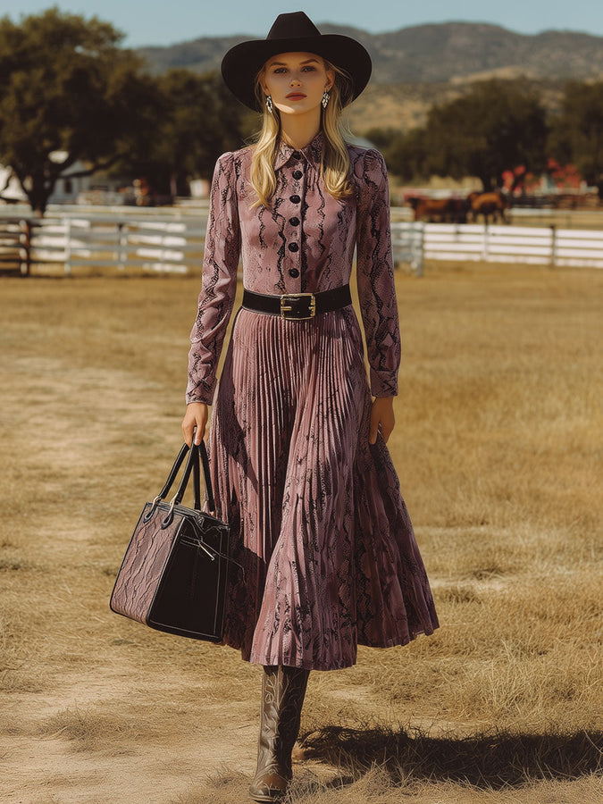 Robe Midi Plissée en Velours Violet avec Imprimé Serpent au Style Rétro Nomade