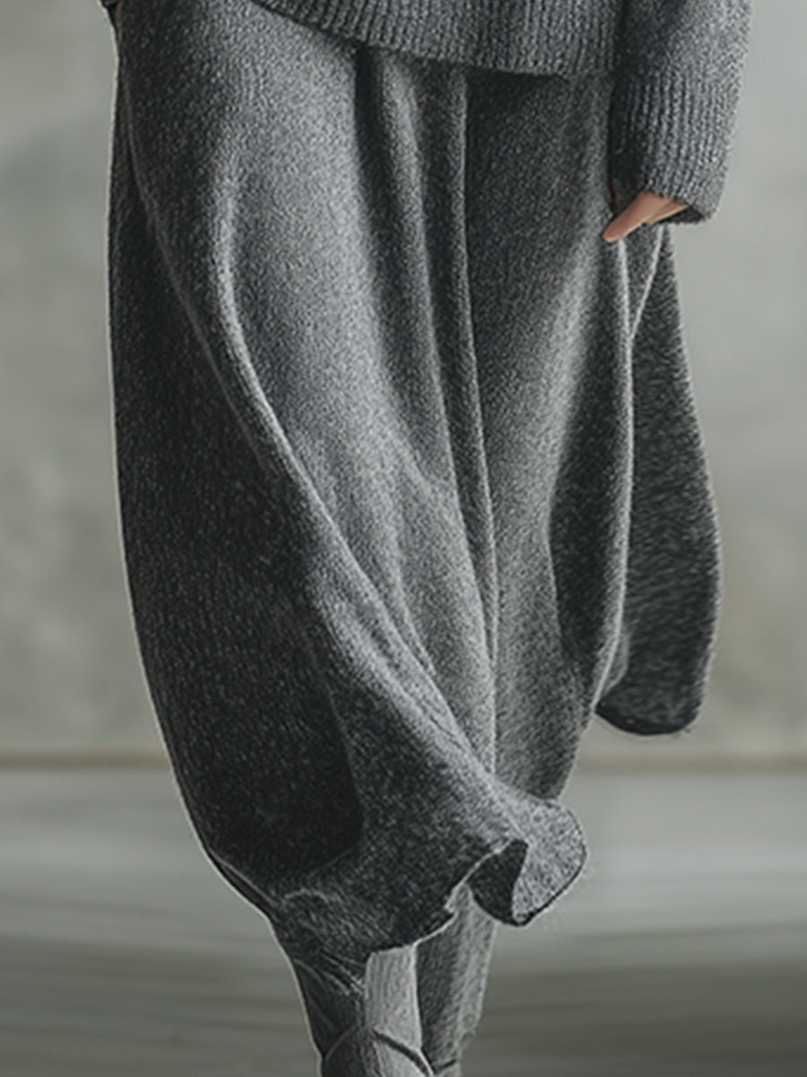 Ensemble Élégant Minimaliste : Jupe et Sweat à Capuche Gris