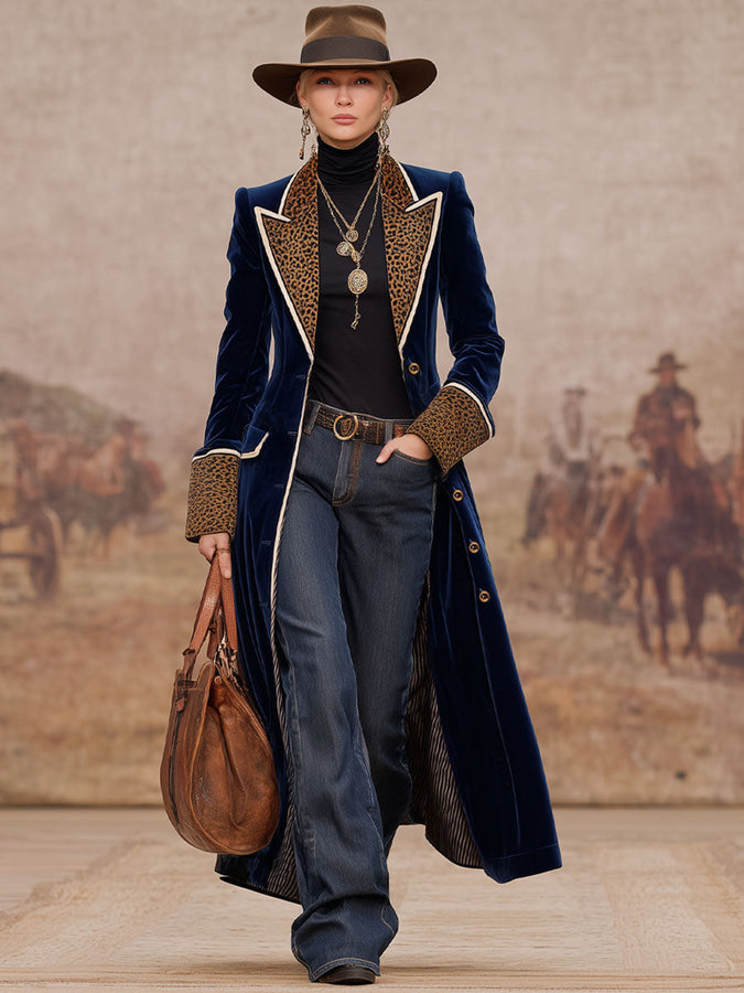 Veste en velours léopard à boutonnage simple avec revers et détails contrastés