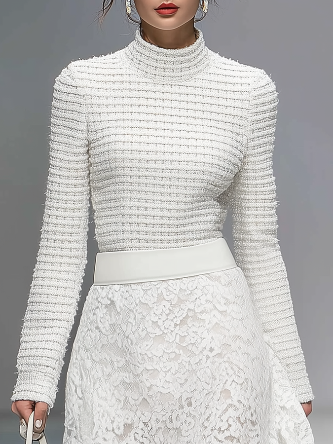 Ensemble Chic : Haut à Manches Longues avec Col Montant et Jupe Évasée en Dentelle