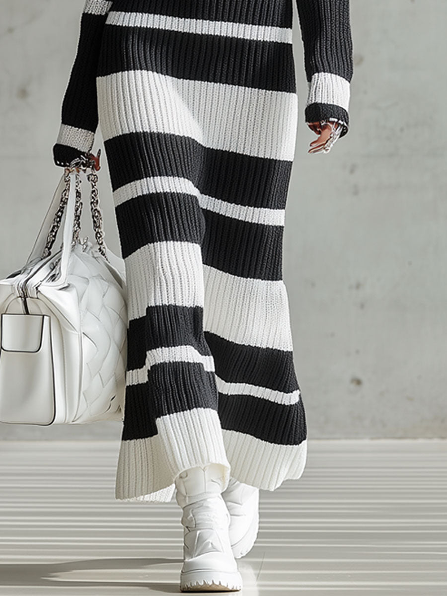 Robe Maxi Vintage Rayée Noir et Blanc en Tricot à Col Rond