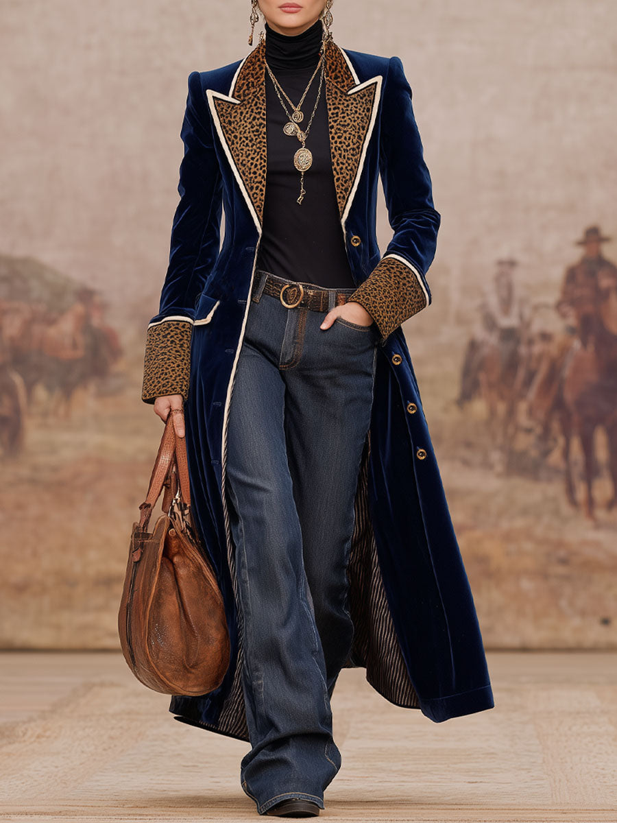 Veste en velours à motif léopard avec col revers et détails contrastés