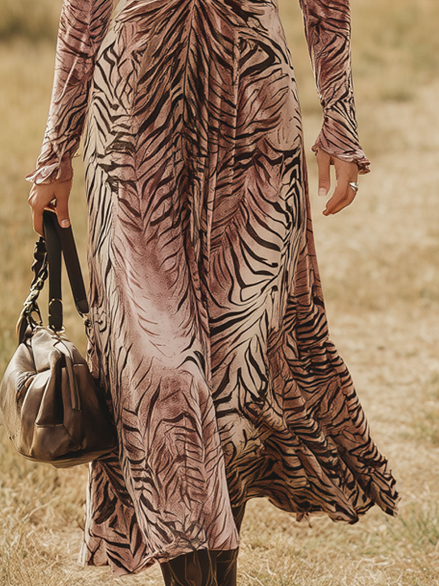 Robe Maxi A-Line en Velours Imprimé Zebra Rose : Élégance Rétro à Manches Longues