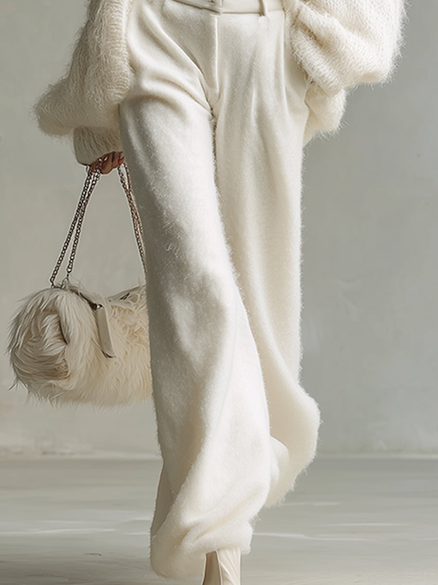 Ensemble Élégant en Laine Tricotée : Cardigan Long Minimaliste Blanc et Pantalon à Jambes Larges