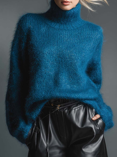 Chic et Polyvalent : Pull en Mohair Bleu à Col Montant