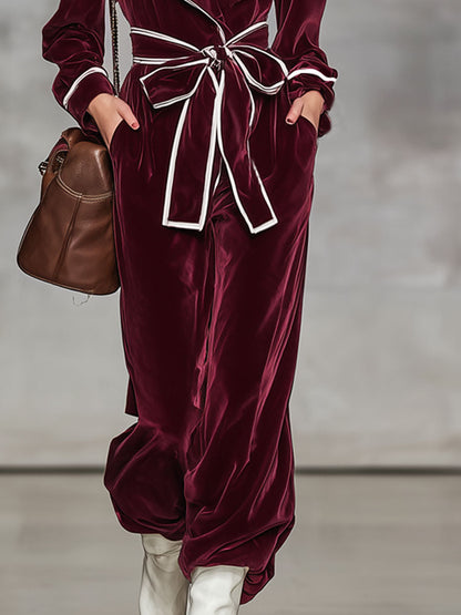 Combinaison en velours à manches longues avec cravate contrastée et col décontracté