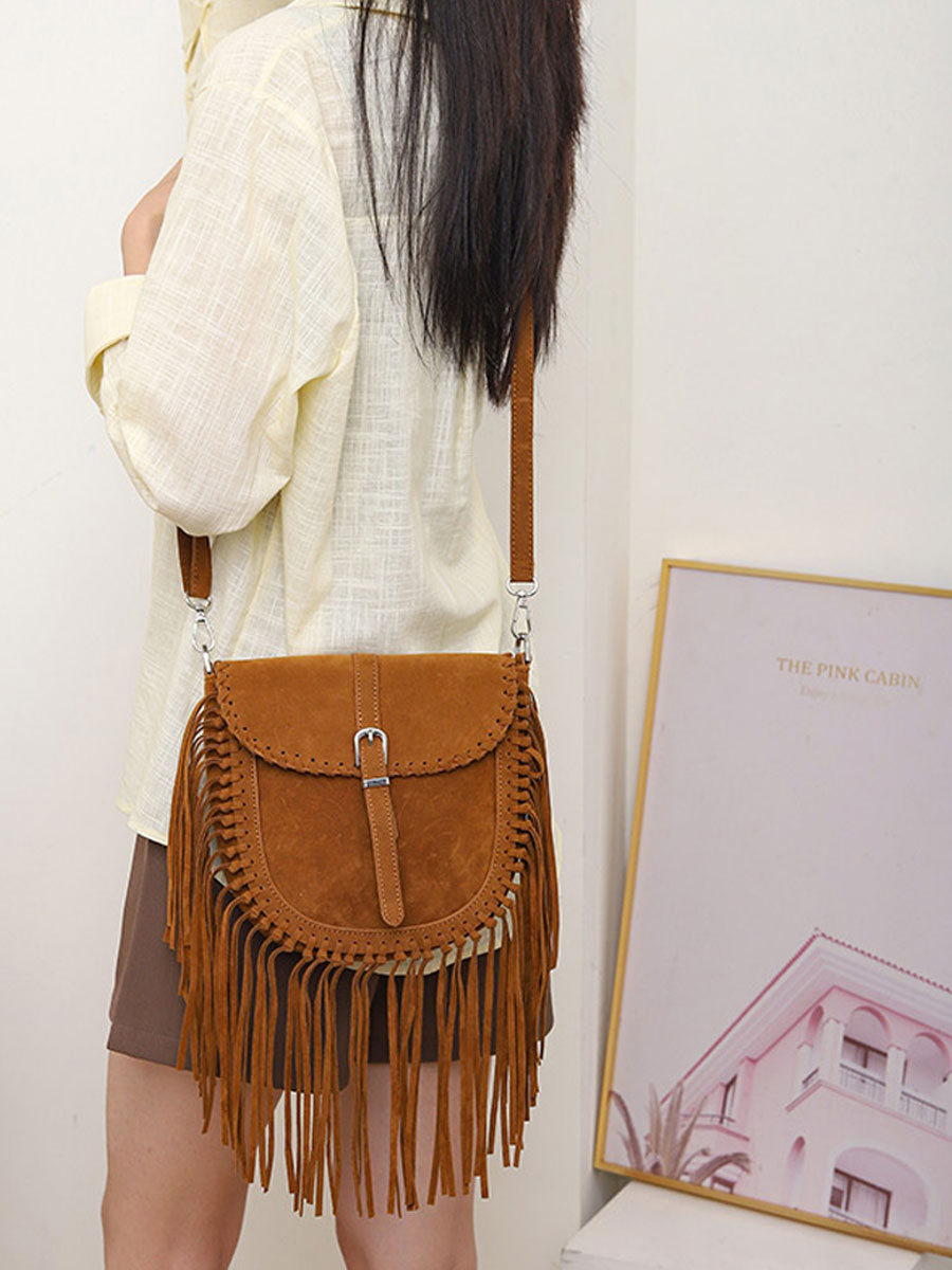Vintage Bohème : Sac à Épaule en Suède avec Pompons