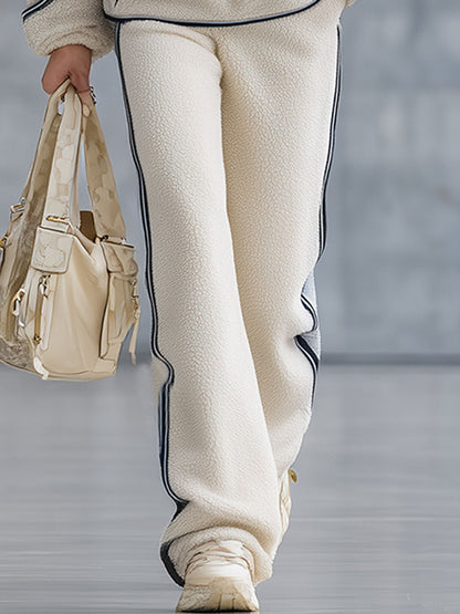 Ensemble Polaire Beige avec Détails Bleus Rétro : Sweatshirt et Pantalon Confort