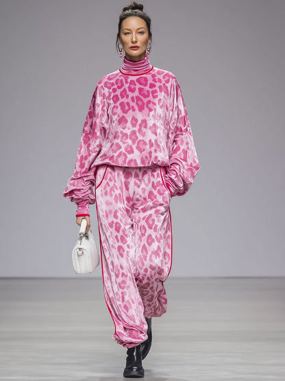 Ensemble Velours Léopard Rose : T-shirt Col Roulé à Manches Longues et Pantalon