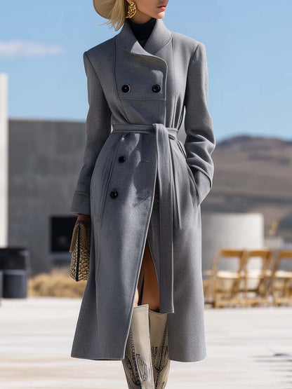 Veste en Laine Grise à Double Boutonnage : Élégance et Style Audacieux