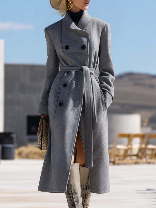 Veste en Laine Grise à Double Boutonnage : Élégance et Style Audacieux