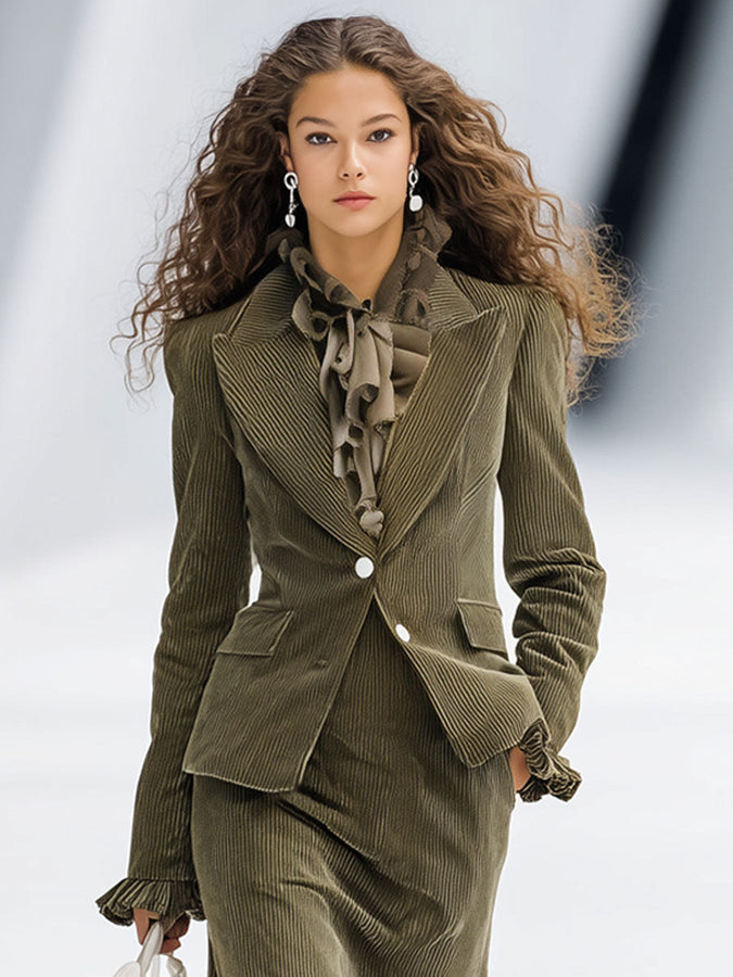 Blazer Élégant à Revers et Manches Volantes avec Jupe Assortie