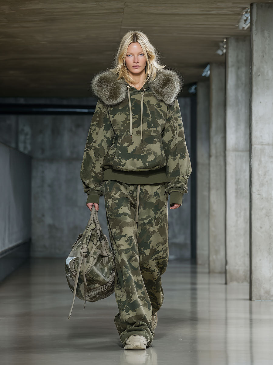 Ensemble Sweatshirt et Pantalon Large Camouflage avec Col en Fourrure Synthétique