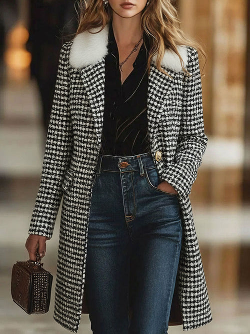 Veste mi-longue en tweed à motif pied-de-poule avec col en fourrure au style rétro