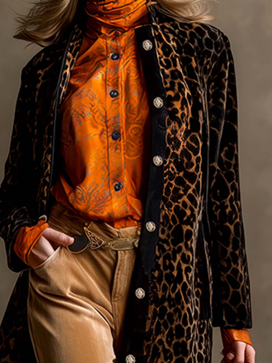 Veste en Velours Noir à Motif Léopard : Élégance Rétro avec Col Montant