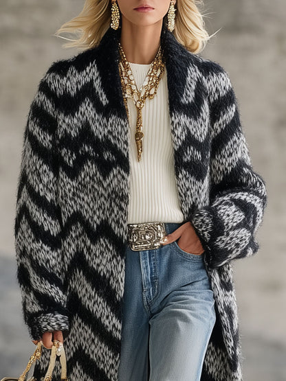 Vintage Zigzag Knit Cardigan in Black and White