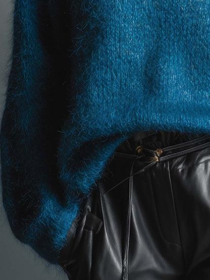 Élégant Pull en Mohair Bleu à Col Montant - Polyvalence et Chic
