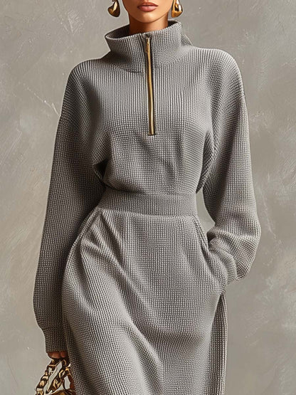 Robe Maxi Waffle Grise Clair à Zip Avant, Col Relevé et Manches Longues