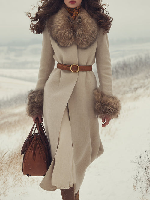 Chic Manteau Beige avec Finitions en Fourrure