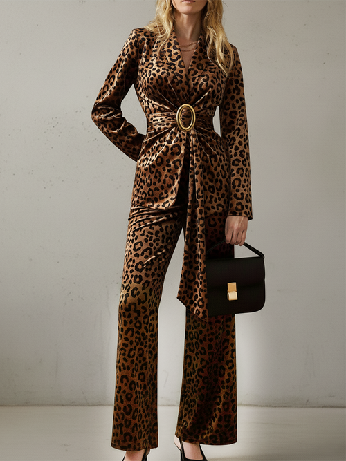 Veste et Pantalon en Velours à Motif Léopard Rétro
