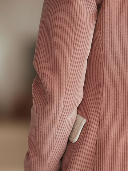 Veste décontractée en velours côtelé avec bouton unique à contraste élégant