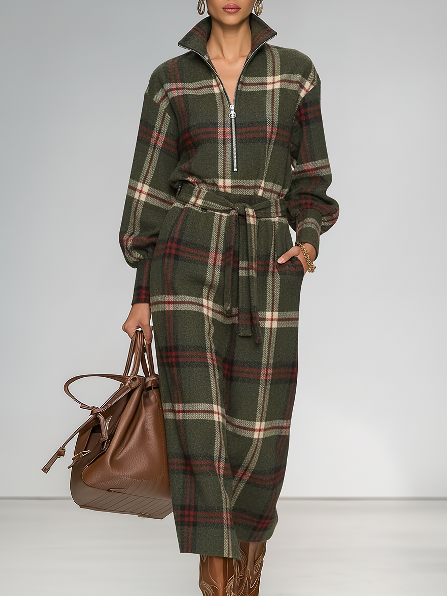 Robe Vintage à Carreaux avec Col Montant et Manches Longues : Élégance Rétro Réinventée