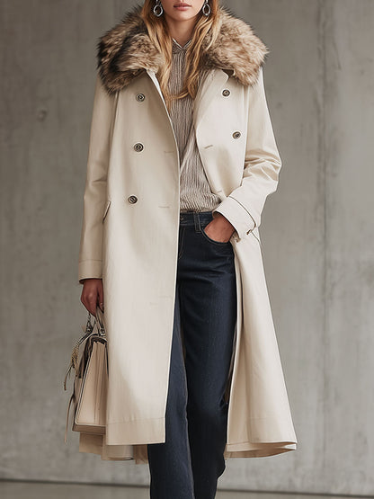 Trench mi-long crème avec col en fourrure luxueuse