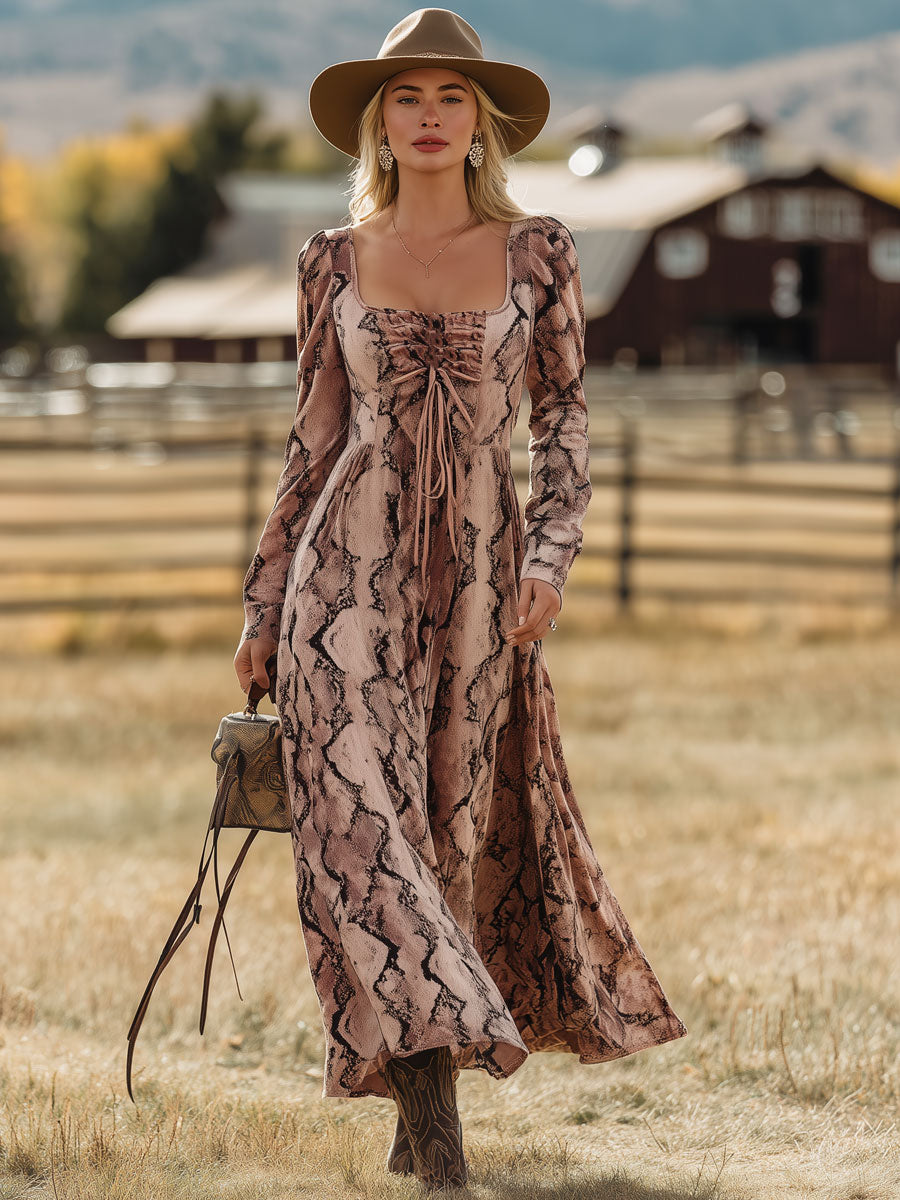 Robe Maxi Velours Rose à Imprimé Serpent - Style Western Rétro avec Détails à Lacets