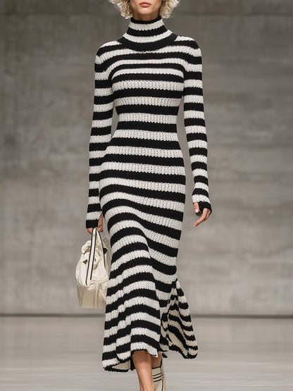 Robe Midi Fishtail Rayée Noir et Blanc avec Col Montant - Élégance Rétro