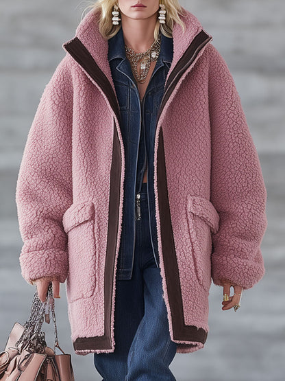 Veste en polaire rose avec finitions en suède synthétique - Élégance rétro au style nomade urbain