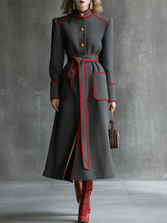 Veste en Laine Grise Sergé avec Col Montant et Détails Rouges - Élégance Haute Couture