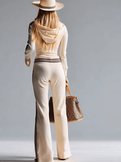 Combinaison Tricotée Rétro à Capuche - Col V et Zip Avant en Blanc Cassé