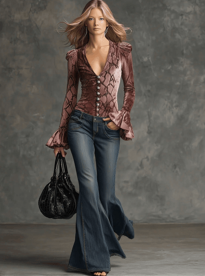 Chemise Vintage en Velours Rose à Manches Longues Évasées avec Imprimé Crocodile et Col en V