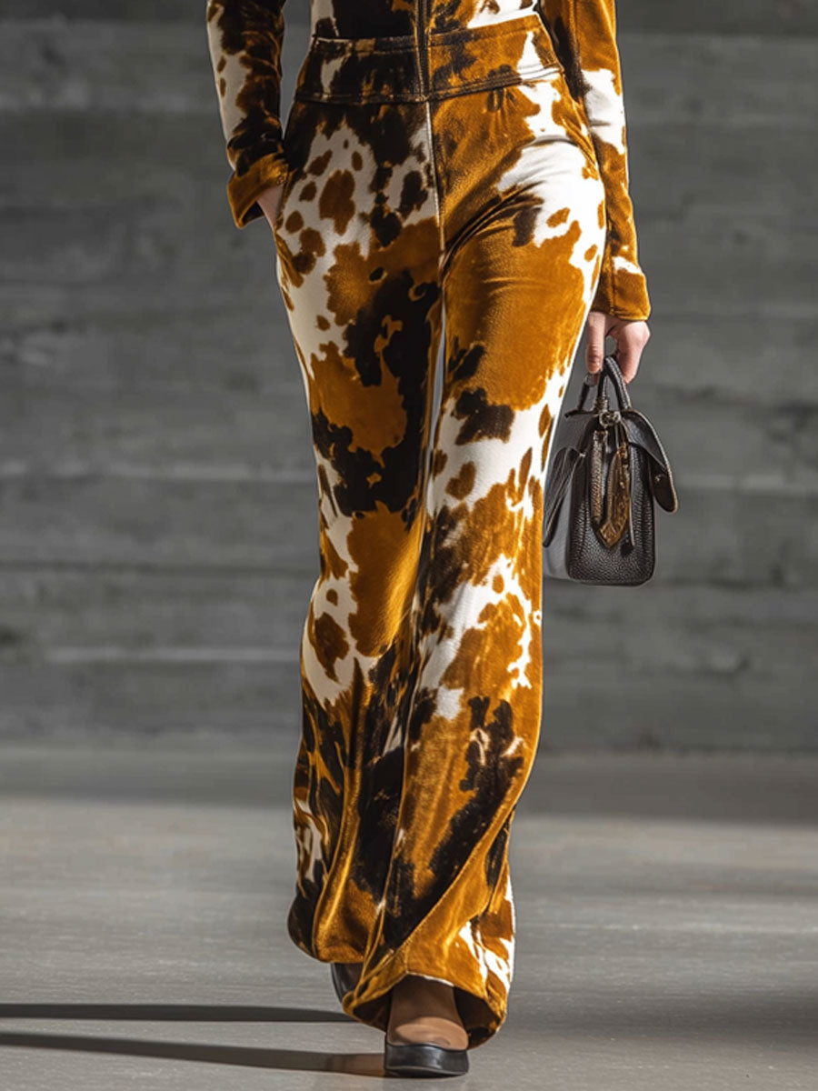 Combinaison Évasée en Velours à Motif Vache - Élégance Rétro à Manches Longues avec Zip