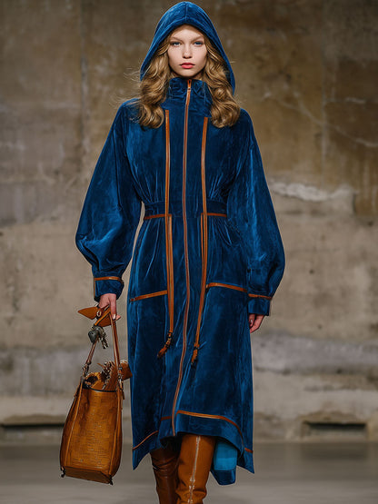 Robe Midi en Velours Bleu Nuit avec Cape à Manches Longues et Finitions Marron