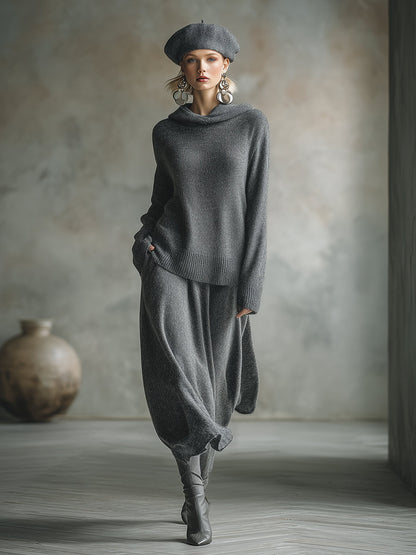 Ensemble Élégant en Gris : Jupe et Sweat à Capuche Minimaliste