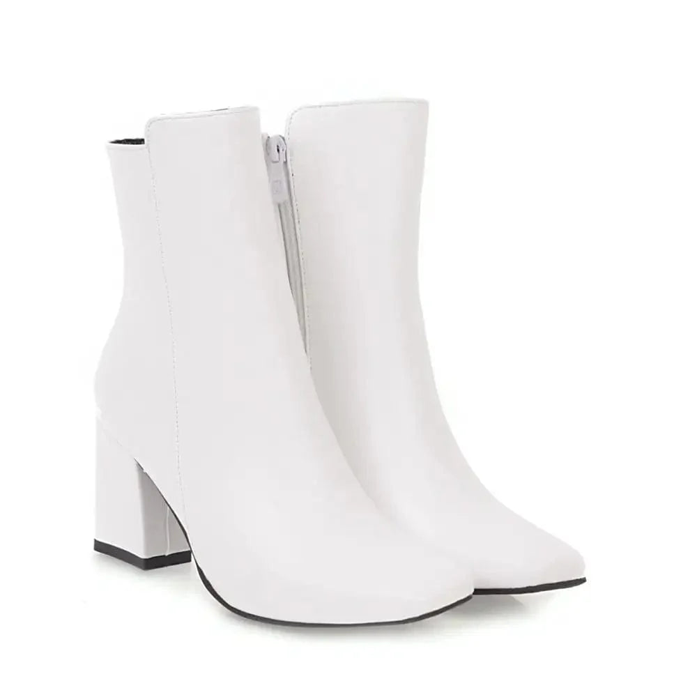 Blanc Cowboy Boots: Style Meets Western Charm