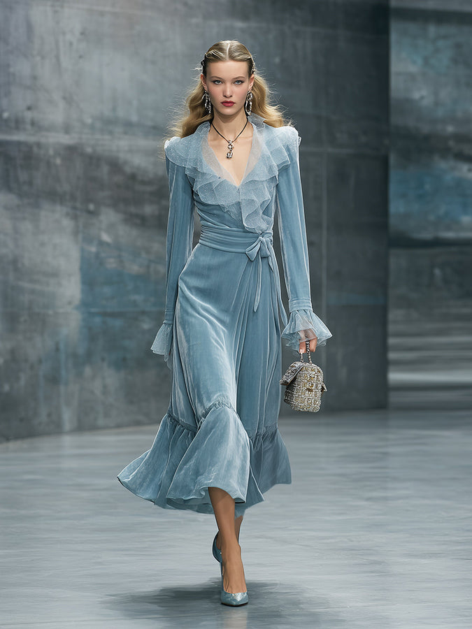 Maxi Robe en Velours Bleu Clair avec Col Rétro en Gaze