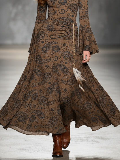 Robe Maxi en Suédine Imprimée Paisley : Un Éclat Vintage Western