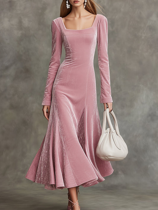 Robe Maxi en Velours Rose Chic avec Encolure Carrée et Jupe Flottante