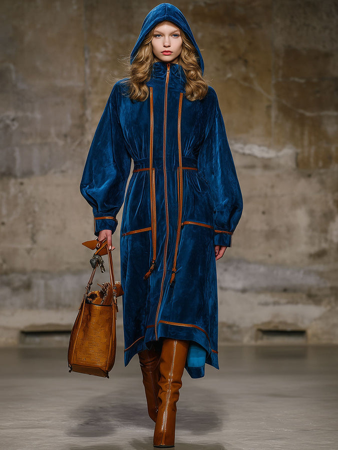 Robe Midi en Velours Bleu Nuit avec Cape Élégante et Finitions Marron