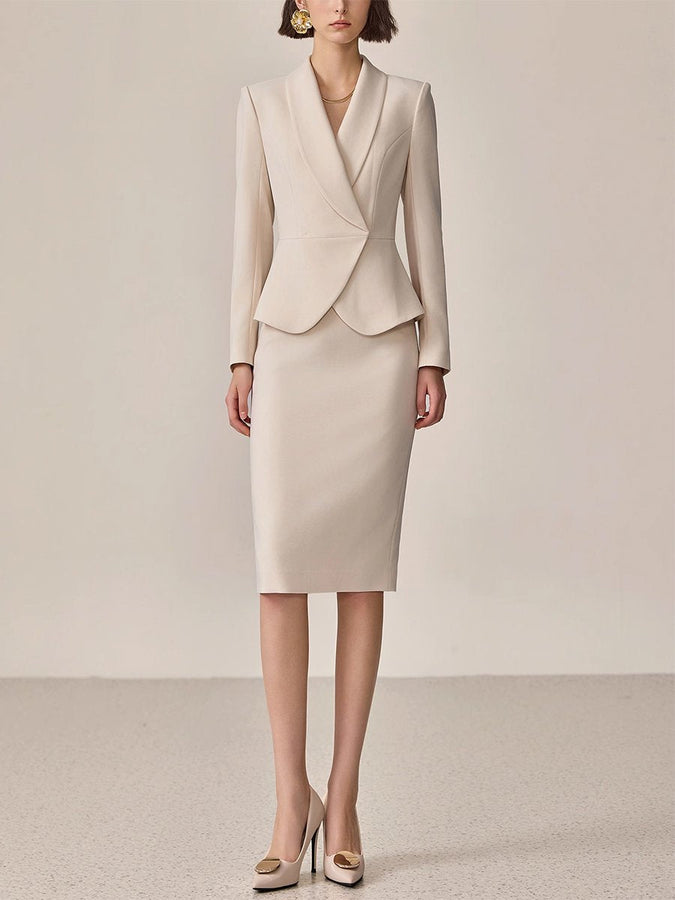 Costume Beige de Luxe avec Col – Livraison en 24 Heures