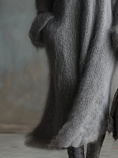 Robe Maxi en Tricot Gris avec Col en V - Élégance Douillette en Imitation Fourrure de Lapin